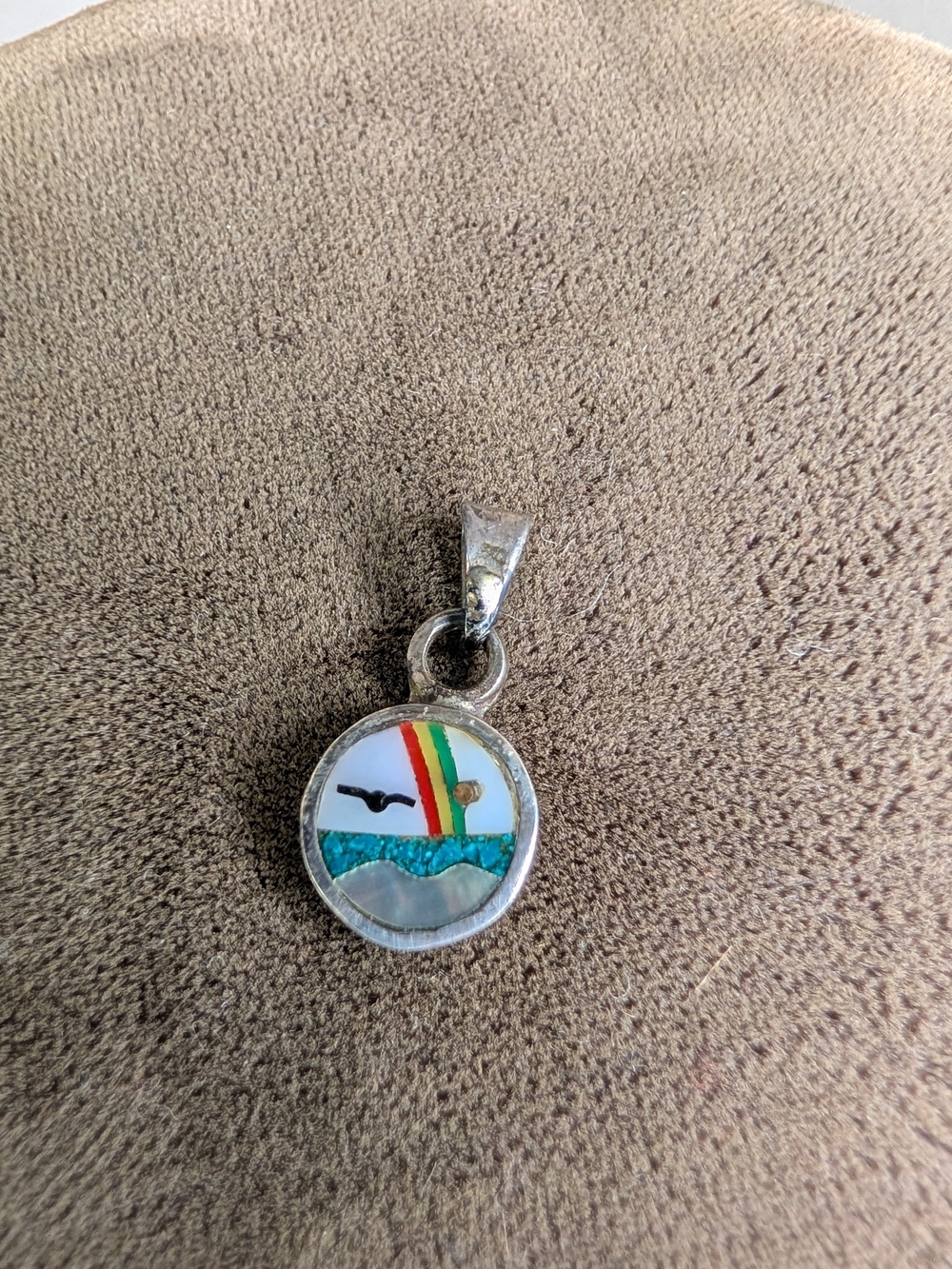 Vintage Taxco Mother Of Pearl Abalone Micro Mosaic Rainbow Ocean Scene Pendant
